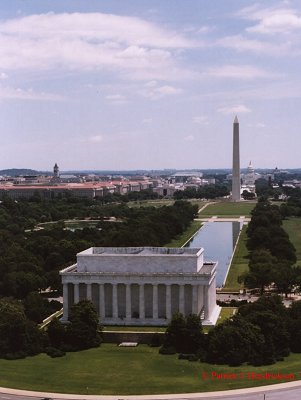 Aerial photograph of the Lincoln Memorial